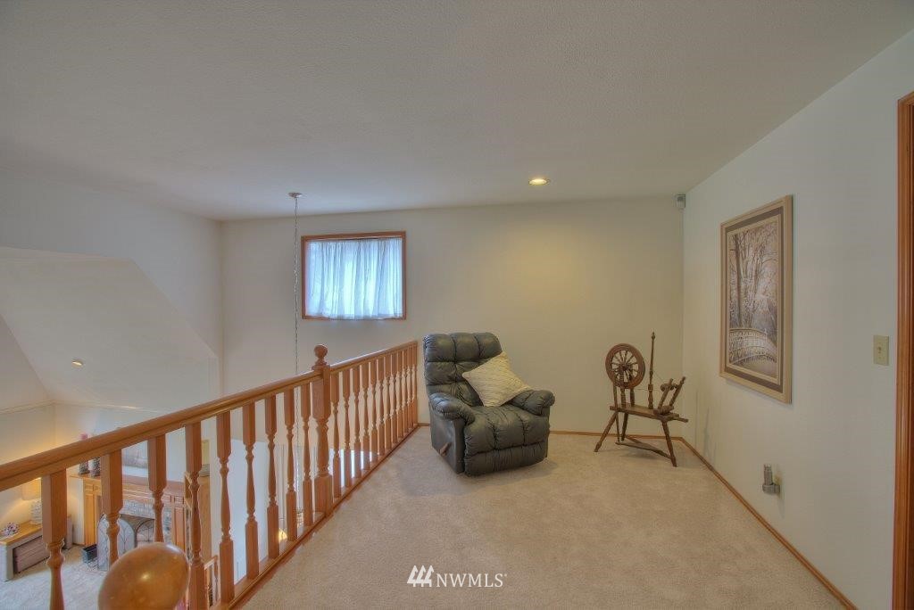 18312 112th Avenue Southeast Renton, WA 98055 - Photo 8 of 12
