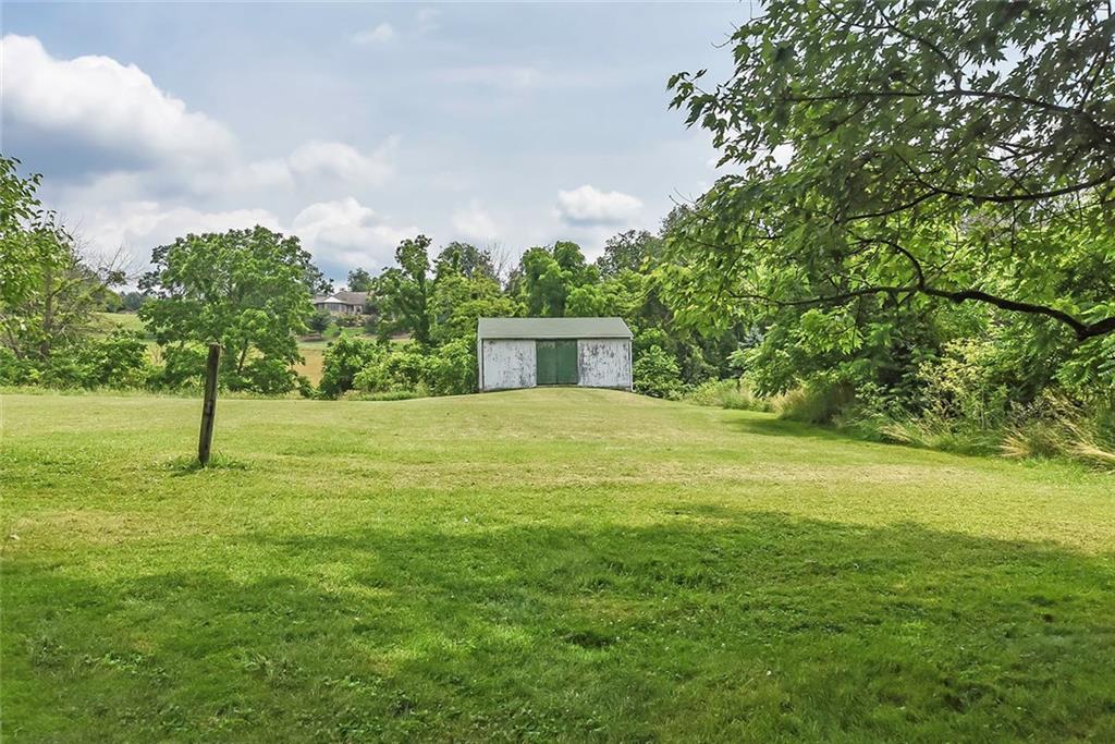 331 Thomas Road Venetia, PA 15367 - Photo 21 of 24