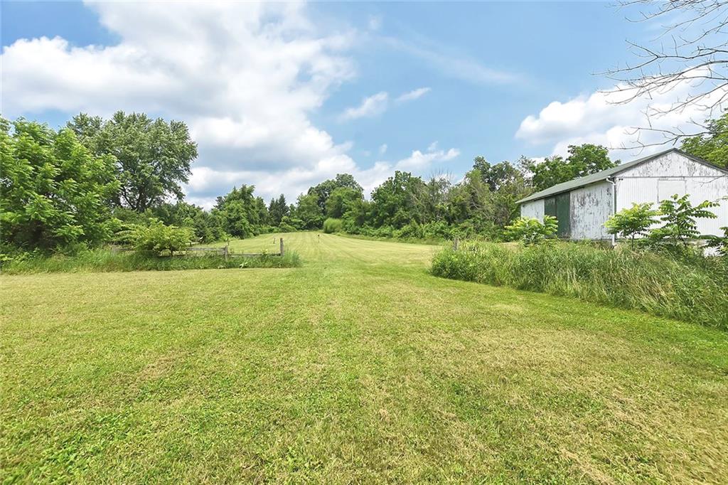 331 Thomas Road Venetia, PA 15367 - Photo 23 of 24