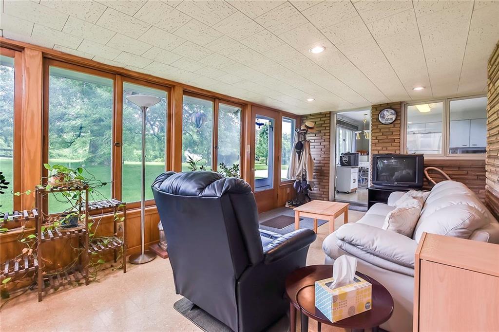 331 Thomas Road Venetia, PA 15367 - Photo 8 of 24