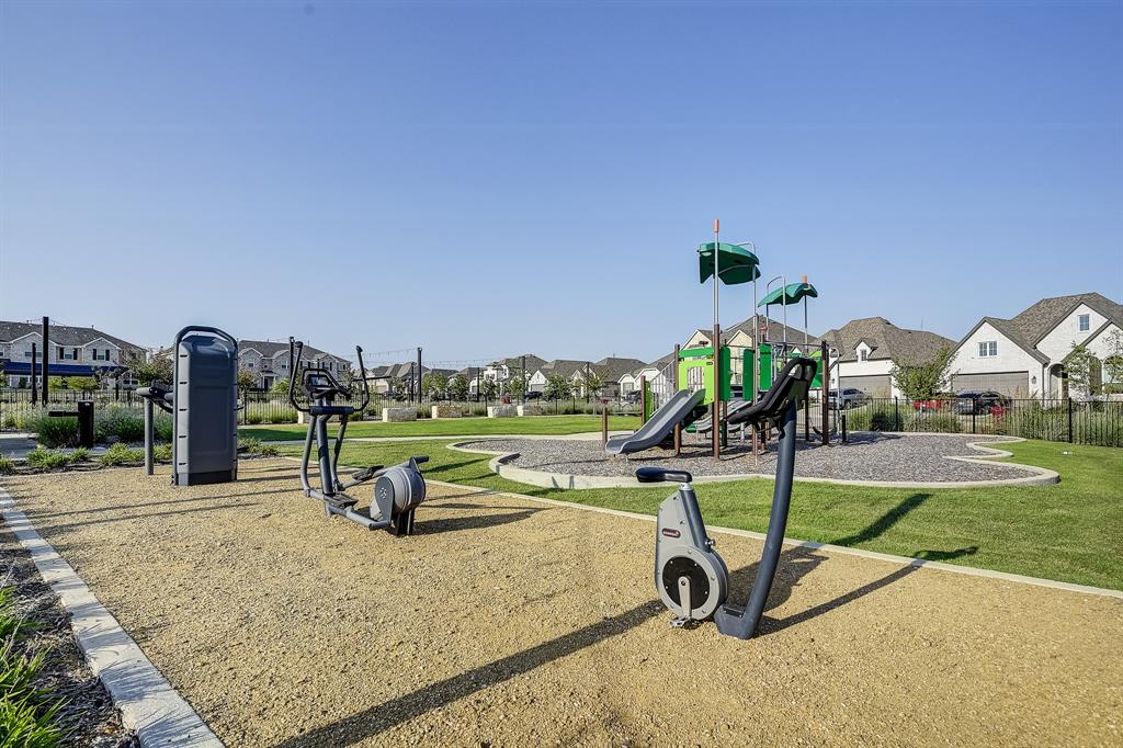 3708 Queen Road Sherman, TX 75090 - Photo 39 of 40 a view of a park with swings