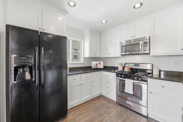 $1,250,000 | 992 Alpine Terrace, Unit 6, Sunnyvale, CA 94086