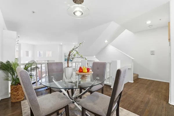 $1,250,000 | 992 Alpine Terrace, Unit 6, Sunnyvale, CA 94086