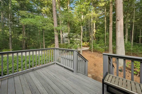 $2,495,000 | 33 Oakhill Lane, East Hampton, NY 11937