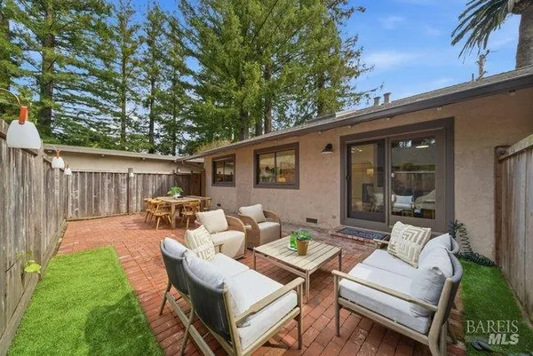 $959,000 | 10 Catalpa Avenue, Unit 7, Mill Valley, CA 94941