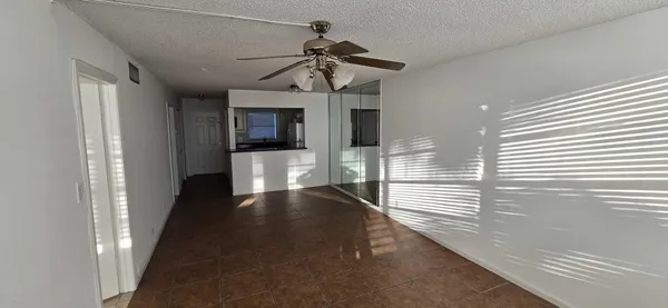 $2,000 | 9949 Sandalfoot Boulevard, Unit 531, Boca Raton, FL 33428