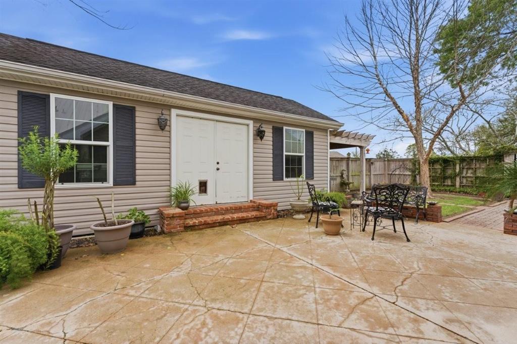 1304 Theriot Road Lake Charles, LA 70611 - Photo 23 of 35 Workshop/Storage Bldg.