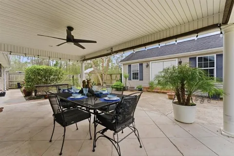 $300,000 | 1304 Theriot Road, Lake Charles, LA 70611