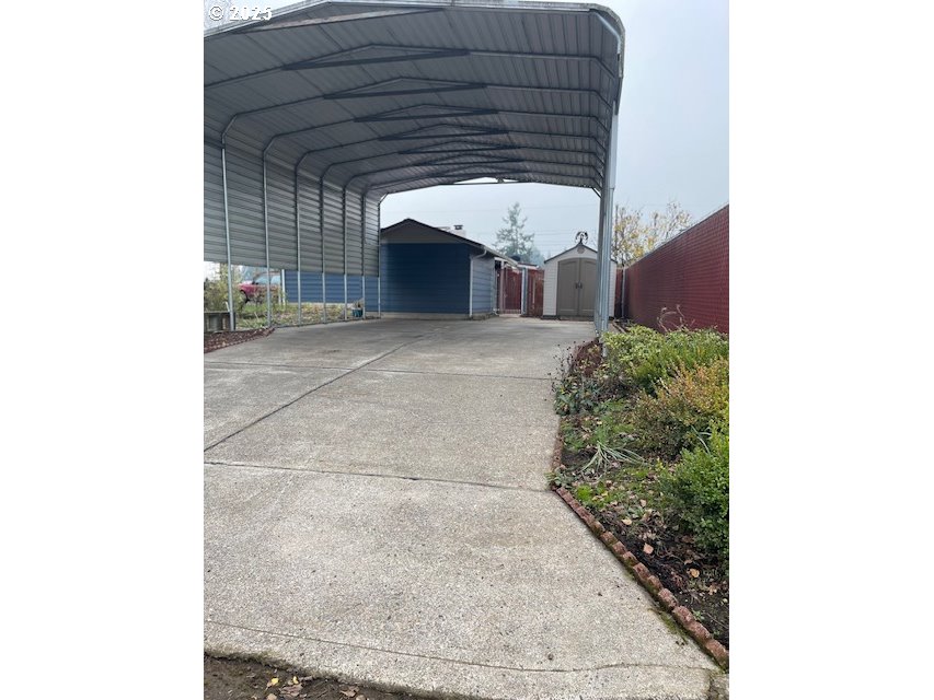 2620 North 23rd Street Springfield, OR 97477 - Photo 24 of 24 a view of a backyard