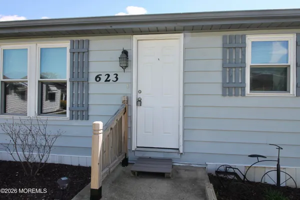 $129,900 | 623 Sara Drive, Freehold, NJ 07728