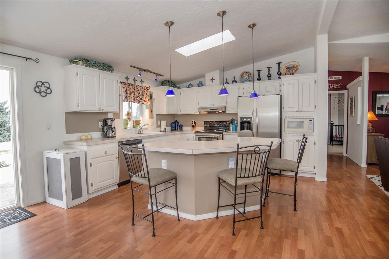 5221 South Aspen Road Spokane, WA 99224 - Photo 5 of 20 Gallery Image 5
