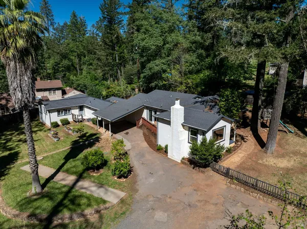 $1,495,000 | 11 Lukens Place, Angwin, CA 94508