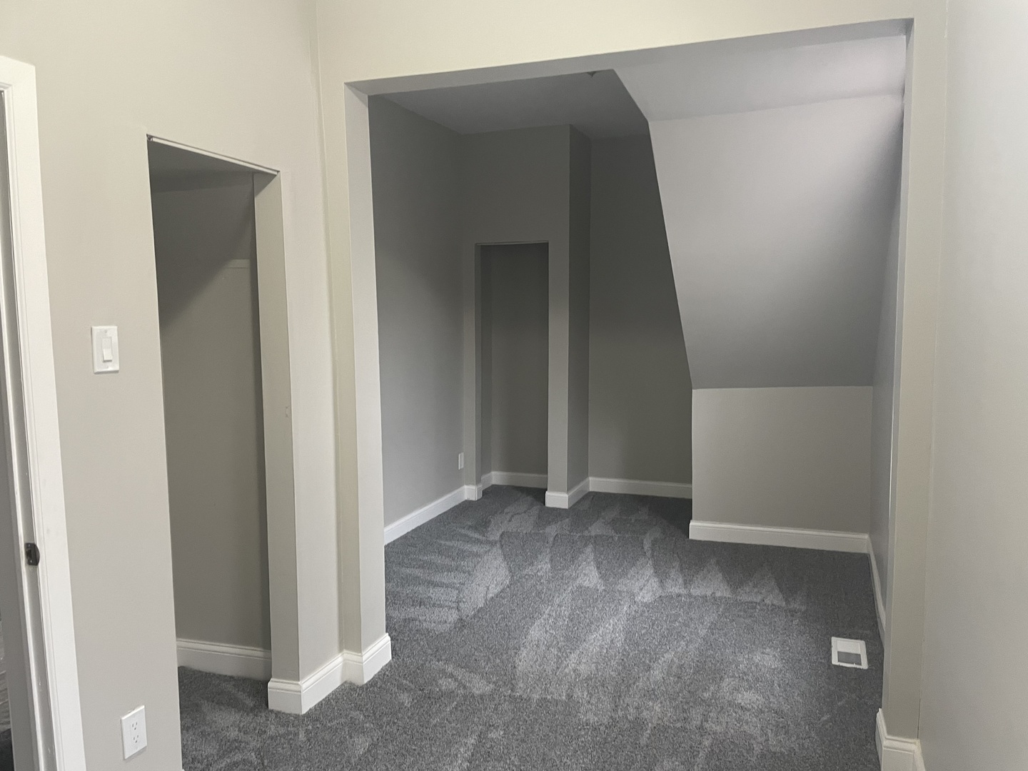 5145 South Lowe Avenue Chicago, IL 60609 - Photo 13 of 17 an empty room with closet