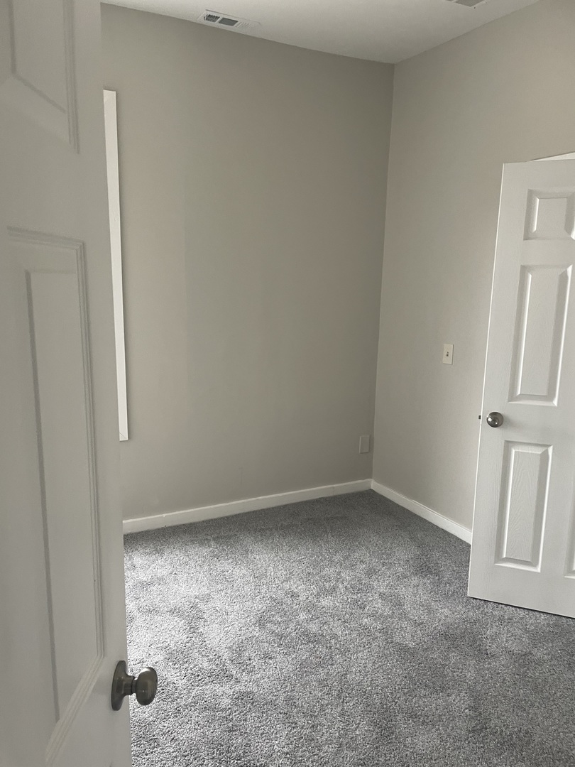 5145 South Lowe Avenue Chicago, IL 60609 - Photo 16 of 17 a view of room