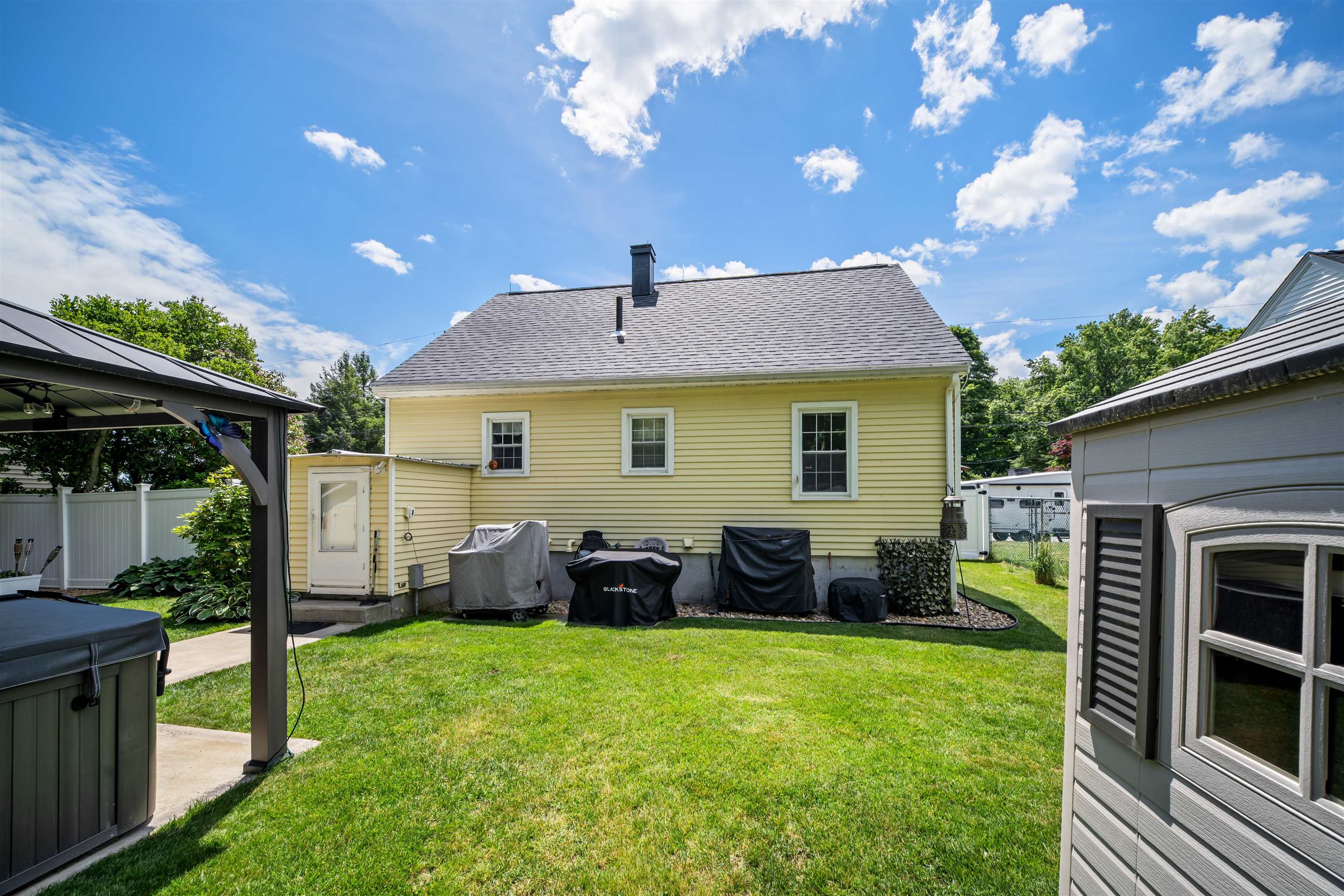 45 Applevale Drive Dover, NH 03820 - Photo 27 of 40