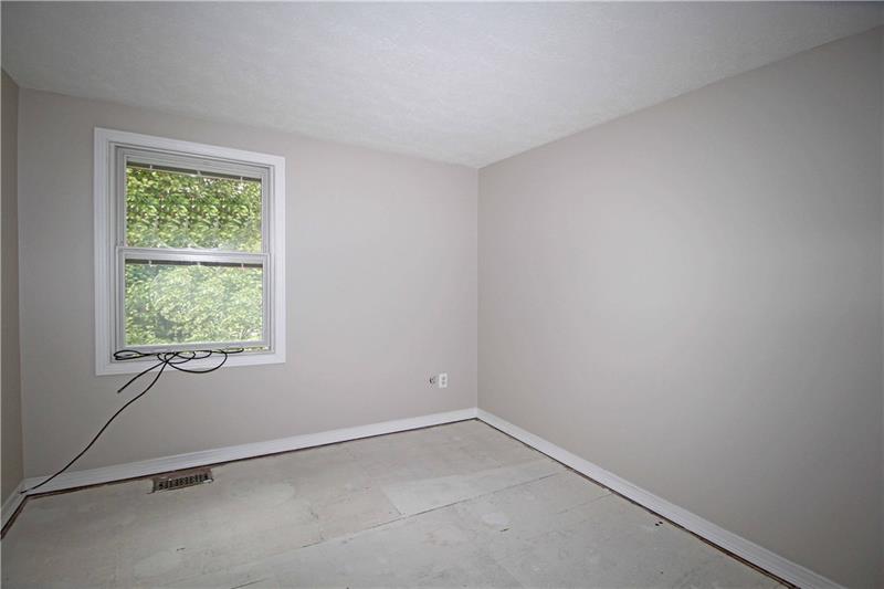 524 Hunters Path Road Bridgeville, PA 15017 - Photo 12 of 21 Gallery Image 12