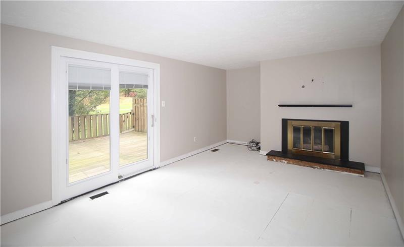 524 Hunters Path Road Bridgeville, PA 15017 - Photo 3 of 21 Gallery Image 3