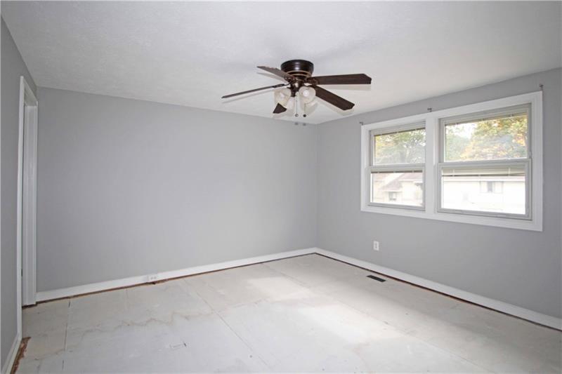 524 Hunters Path Road Bridgeville, PA 15017 - Photo 8 of 21 Gallery Image 8