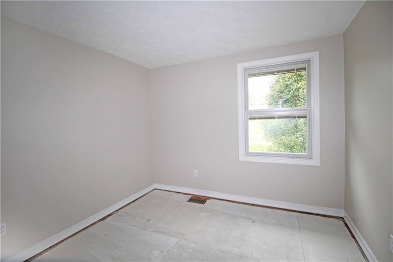 524 Hunters Path Road Bridgeville, PA 15017 - Photo 10 of 21 Gallery Image 10