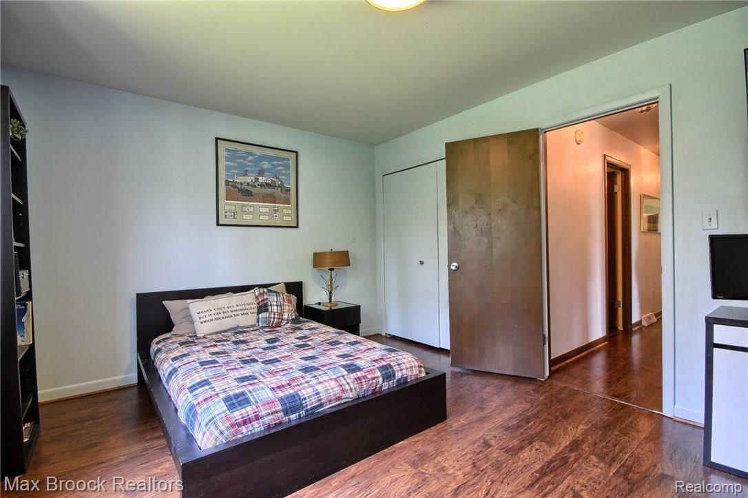 4560 Brightmore Road Bloomfield Hills, MI 48302 - Photo 20 of 29 2nd_Bedroom_2nd_View.jpg