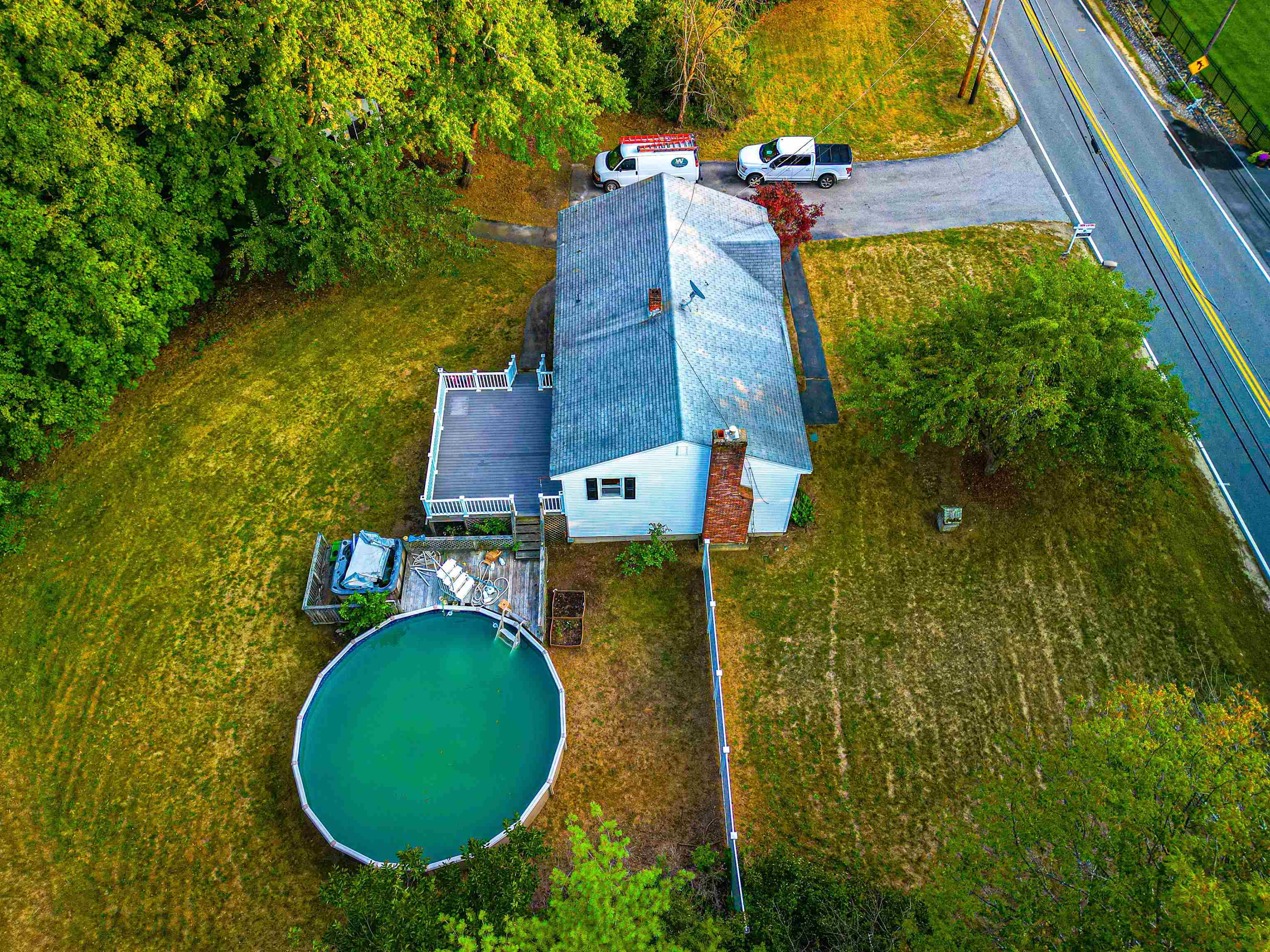 56 Nashua Road Pelham, NH 03076 - Photo 2 of 36