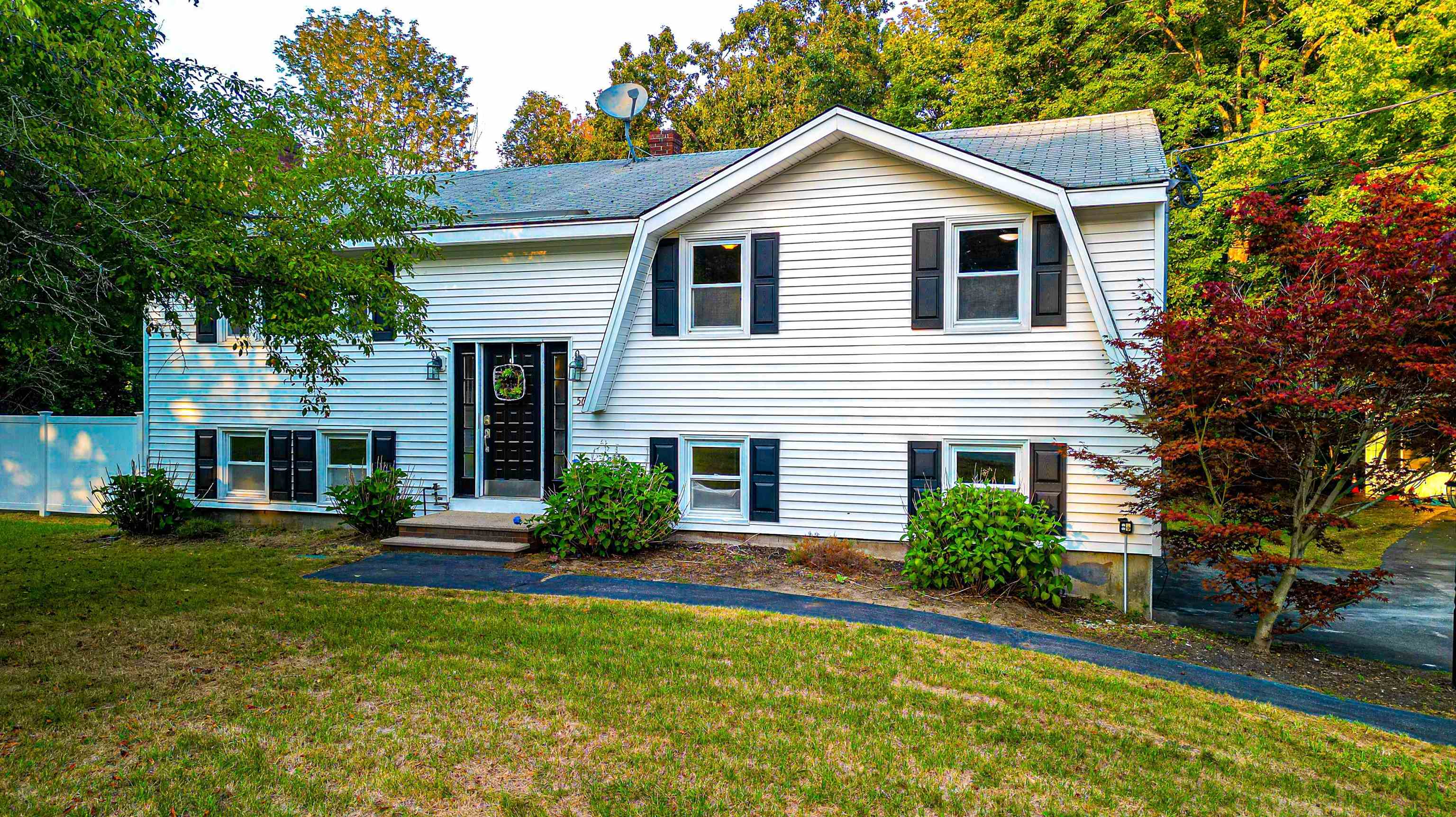56 Nashua Road Pelham, NH 03076 - Photo 27 of 36