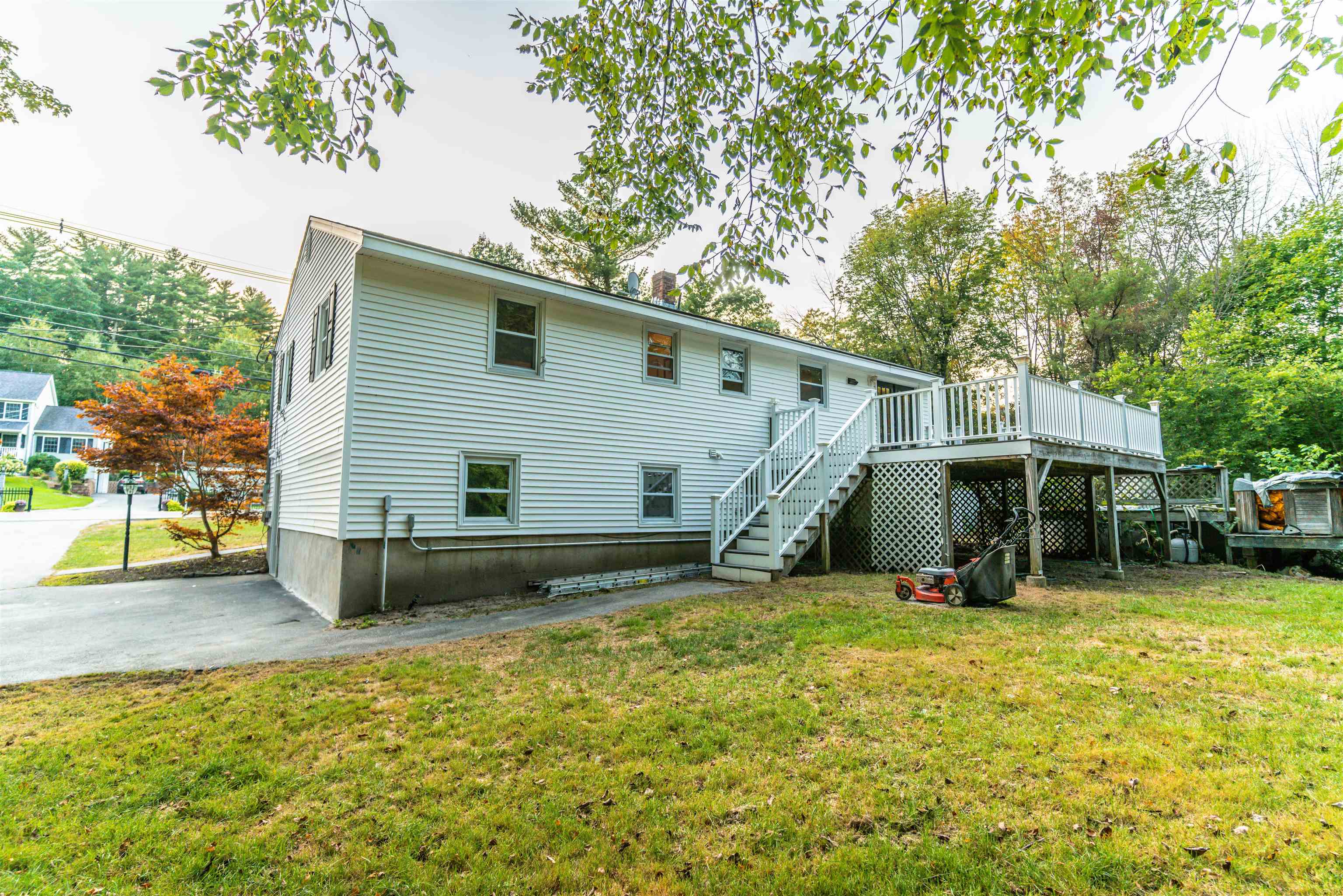 56 Nashua Road Pelham, NH 03076 - Photo 4 of 36