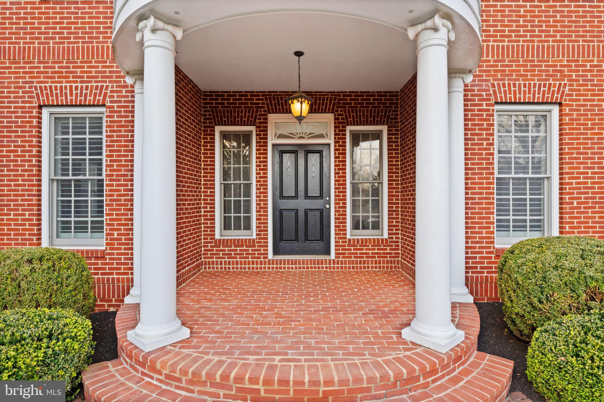 12300 Castle Branch Road Fairfax, VA 22030 - Photo 8 of 87