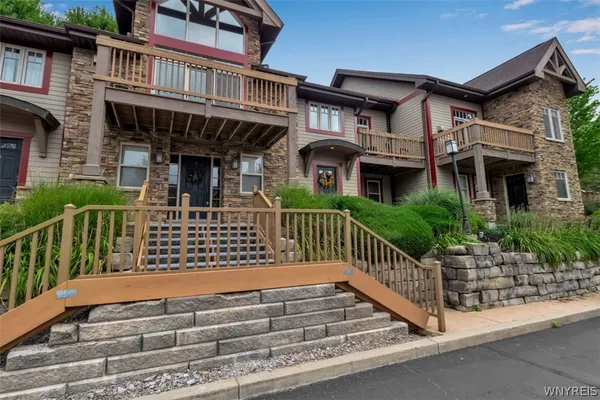 $479,900 | 9 Mountainview Upper, Ellicottville, NY 14731