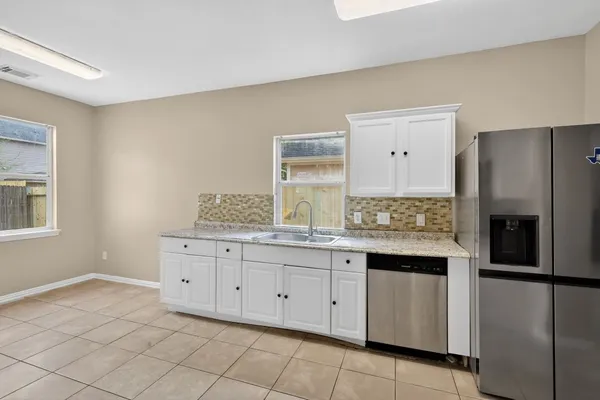 $2,150 | 3215 Sapphire Star Drive, Houston, TX 77082