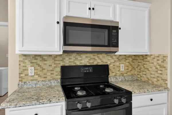 $2,150 | 3215 Sapphire Star Drive, Houston, TX 77082