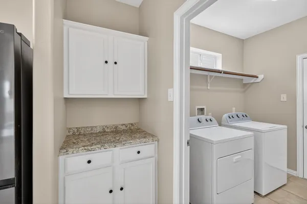 $2,150 | 3215 Sapphire Star Drive, Houston, TX 77082