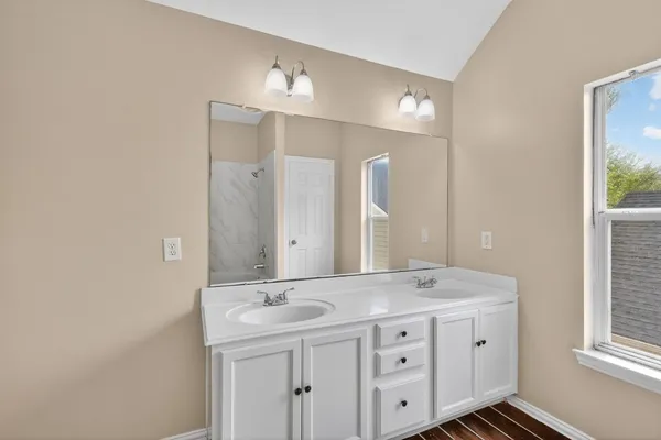 $2,150 | 3215 Sapphire Star Drive, Houston, TX 77082