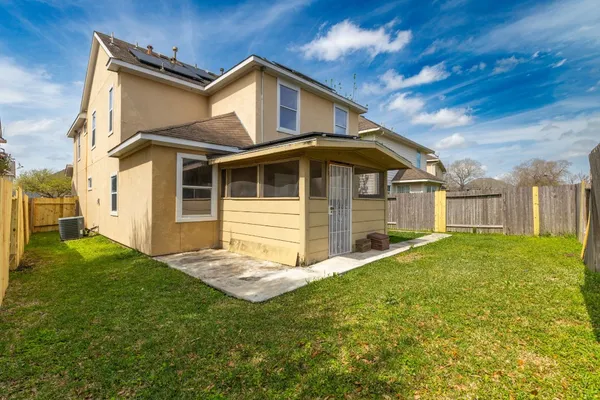 $2,150 | 3215 Sapphire Star Drive, Houston, TX 77082