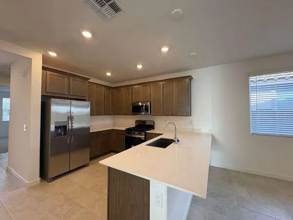 $2,400 | 4738 East Kenneth Lane, San Tan Valley, AZ 85143