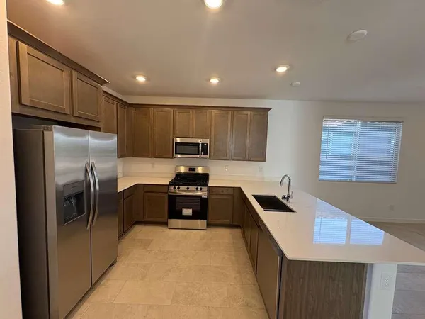 $2,400 | 4738 East Kenneth Lane, San Tan Valley, AZ 85143