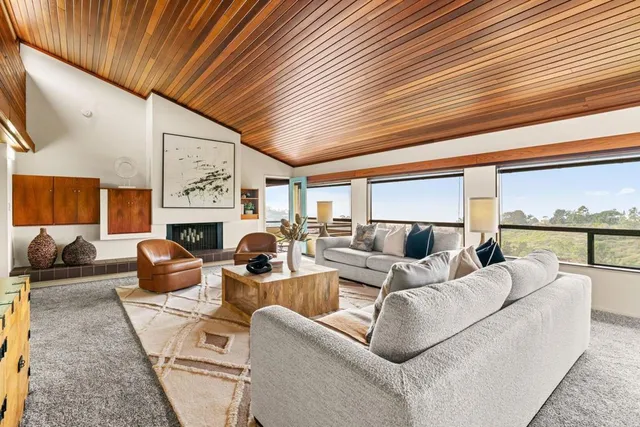 $3,495,000 | 6960 Via Estrada, La Jolla, CA 92037