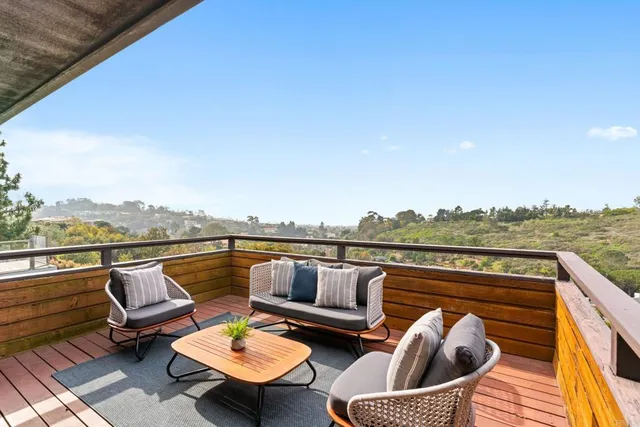 $3,495,000 | 6960 Via Estrada, La Jolla, CA 92037
