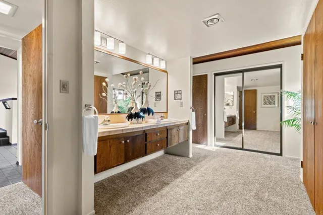 $3,495,000 | 6960 Via Estrada, La Jolla, CA 92037