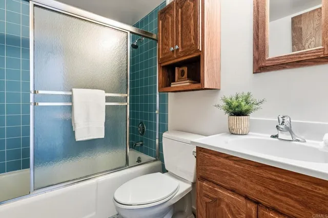 $3,495,000 | 6960 Via Estrada, La Jolla, CA 92037