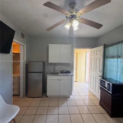 $1,250 | 275 West 16th Street, Hialeah, FL 33010