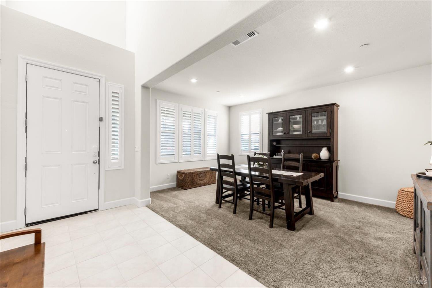 710 Fielding Way Dixon, CA 95620 - Photo 13 of 104 a view of a livingroom with furniture