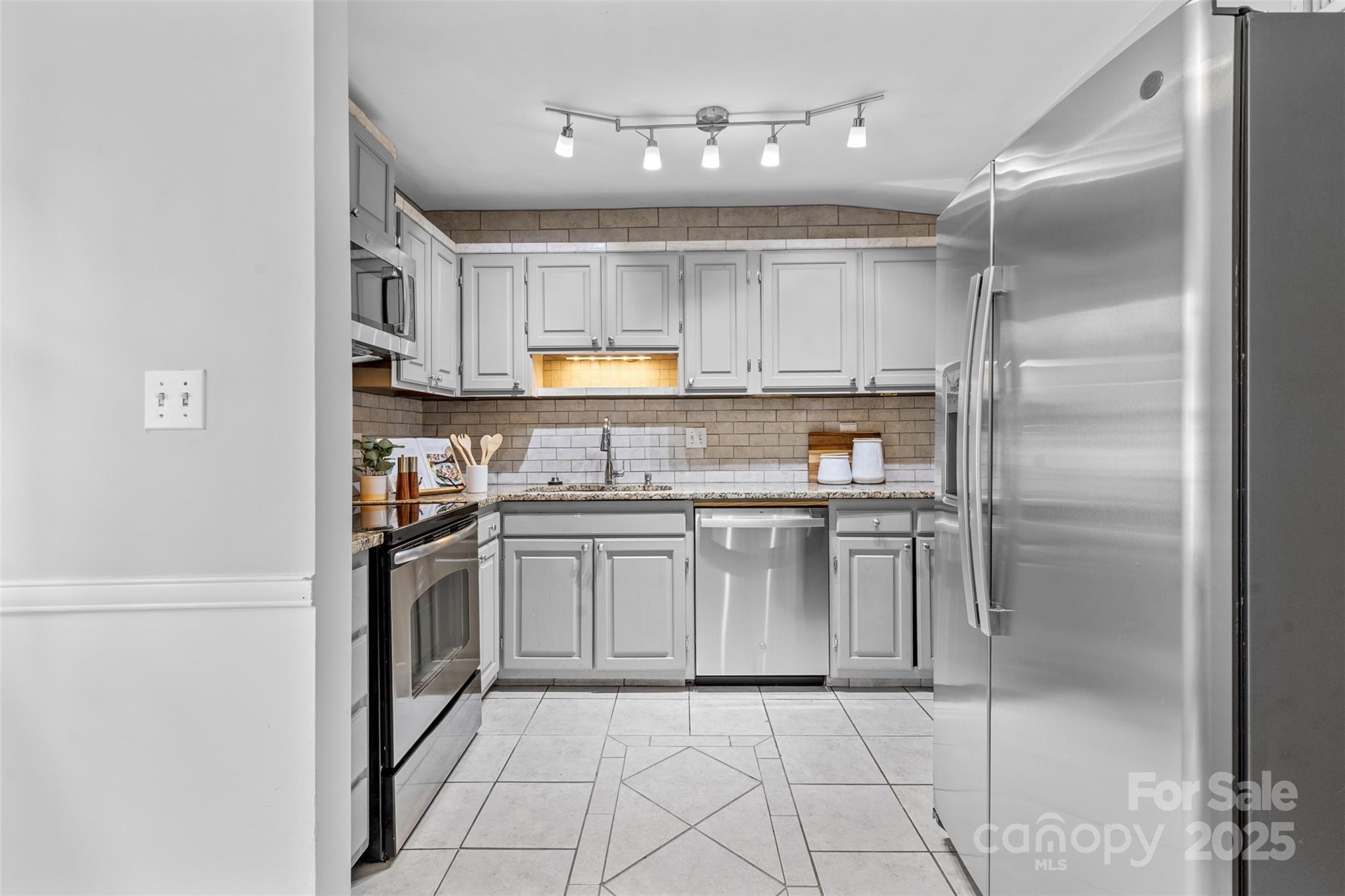 3720 Park Road, Unit K Charlotte, NC 28209 - Photo 12 of 41 Gallery Image 12