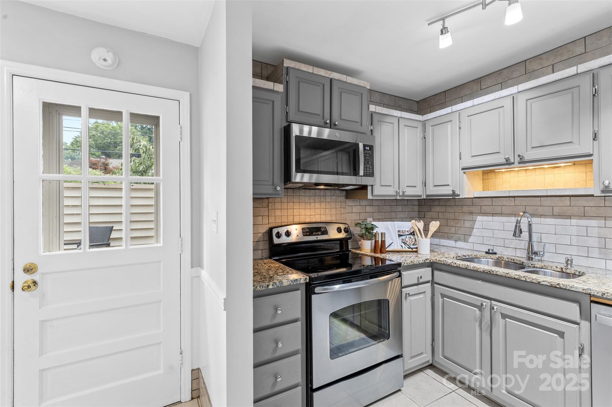 3720 Park Road, Unit K Charlotte, NC 28209 - Photo 17 of 41 Gallery Image 17