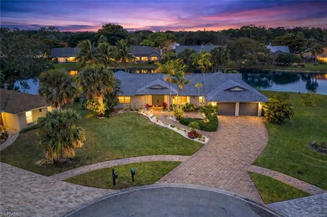 $1,695,000 | 2341 Mayfield Court, Unit 8, Naples, FL 34105