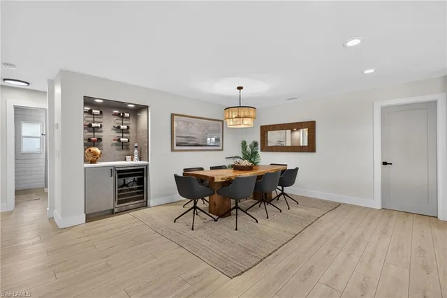 $1,695,000 | 2341 Mayfield Court, Unit 8, Naples, FL 34105