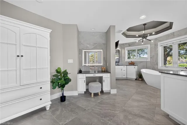 $1,695,000 | 2341 Mayfield Court, Unit 8, Naples, FL 34105