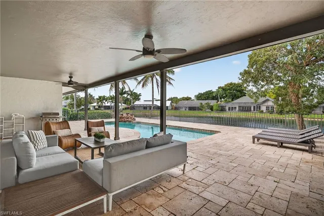 $1,695,000 | 2341 Mayfield Court, Unit 8, Naples, FL 34105
