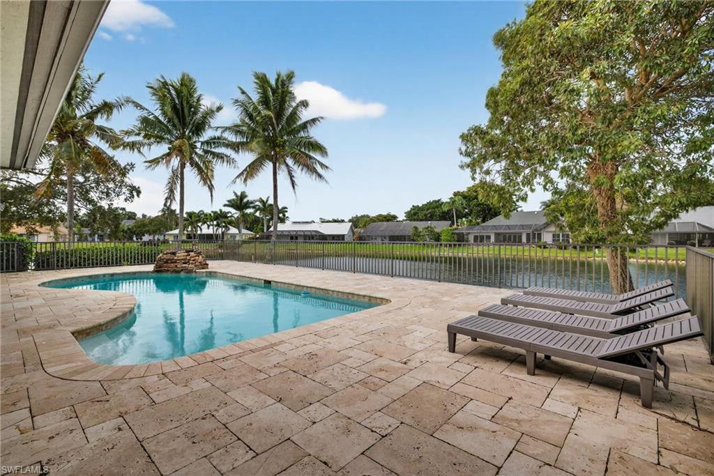 2341 Mayfield Court, Unit 8 Naples, FL 34105 - Photo 35 of 43