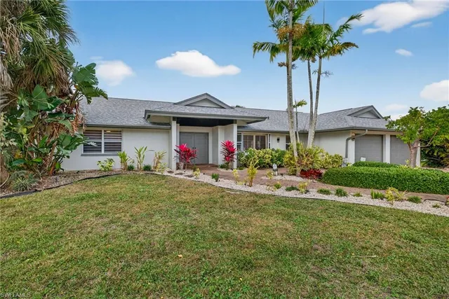 $1,695,000 | 2341 Mayfield Court, Unit 8, Naples, FL 34105